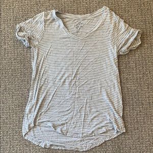Women’s v-neck